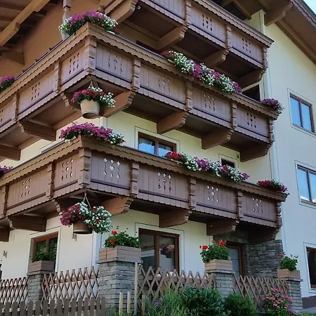 Διαμέρισμα Ferienwohnung Kerschdorfer Ramsau im Zillertal