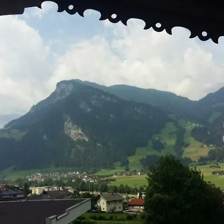 Διαμέρισμα Ferienwohnung Kerschdorfer Ramsau im Zillertal